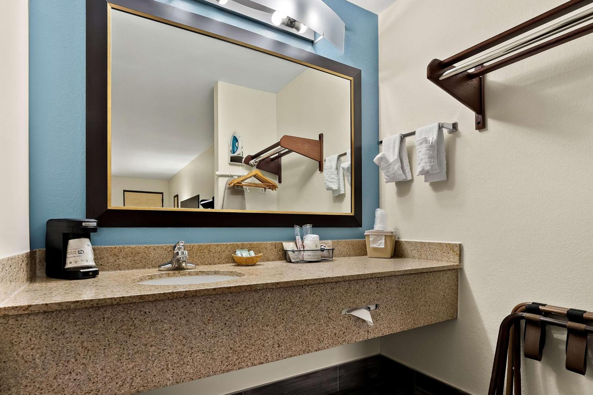 Best Western Greenville Inn Екстериор снимка