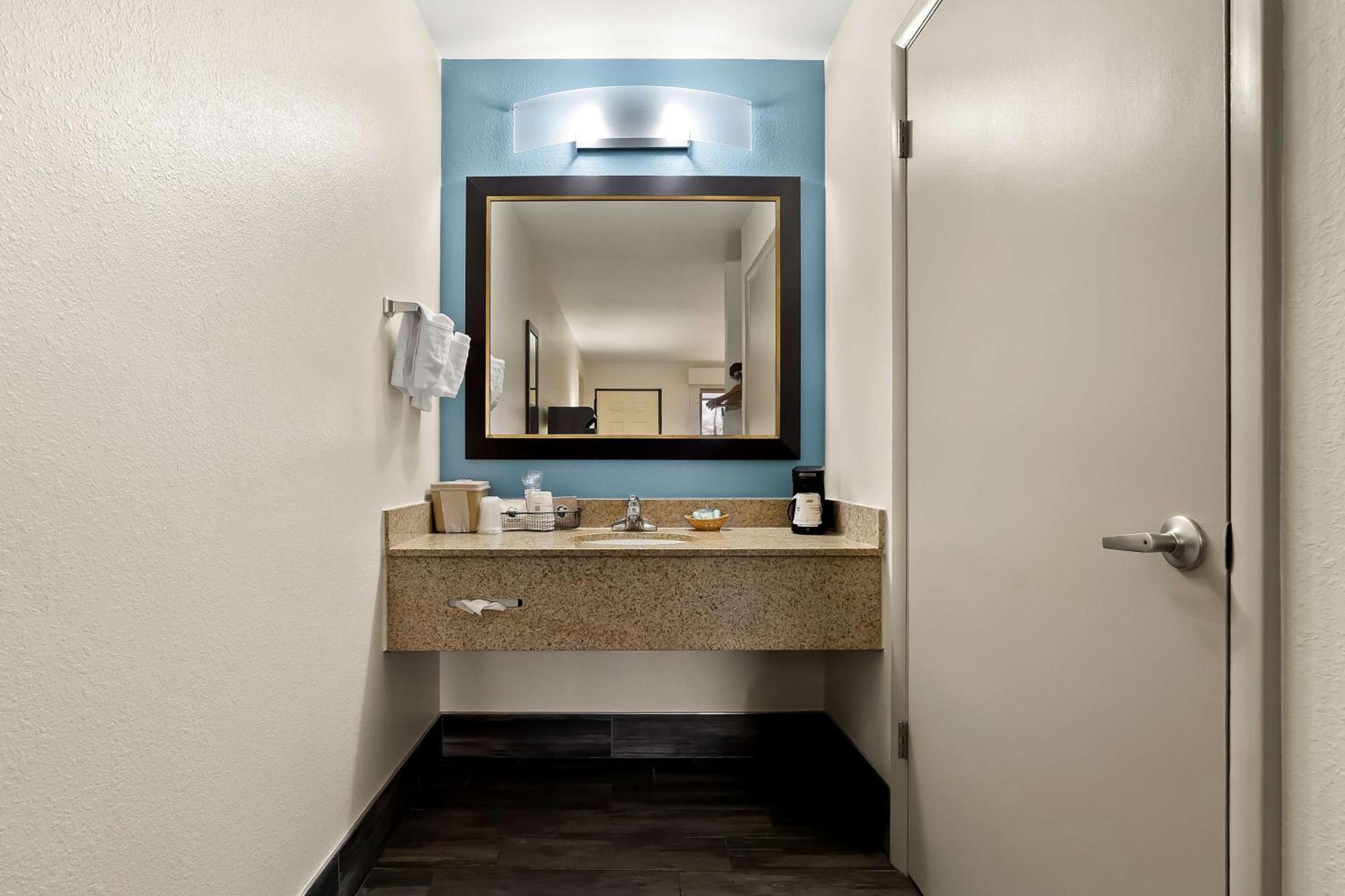 Best Western Greenville Inn Екстериор снимка